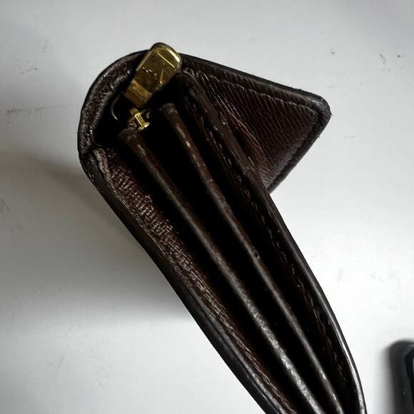 Authentic Louis Vuitton Damier Sarah Wallet - Picture 7 of 10